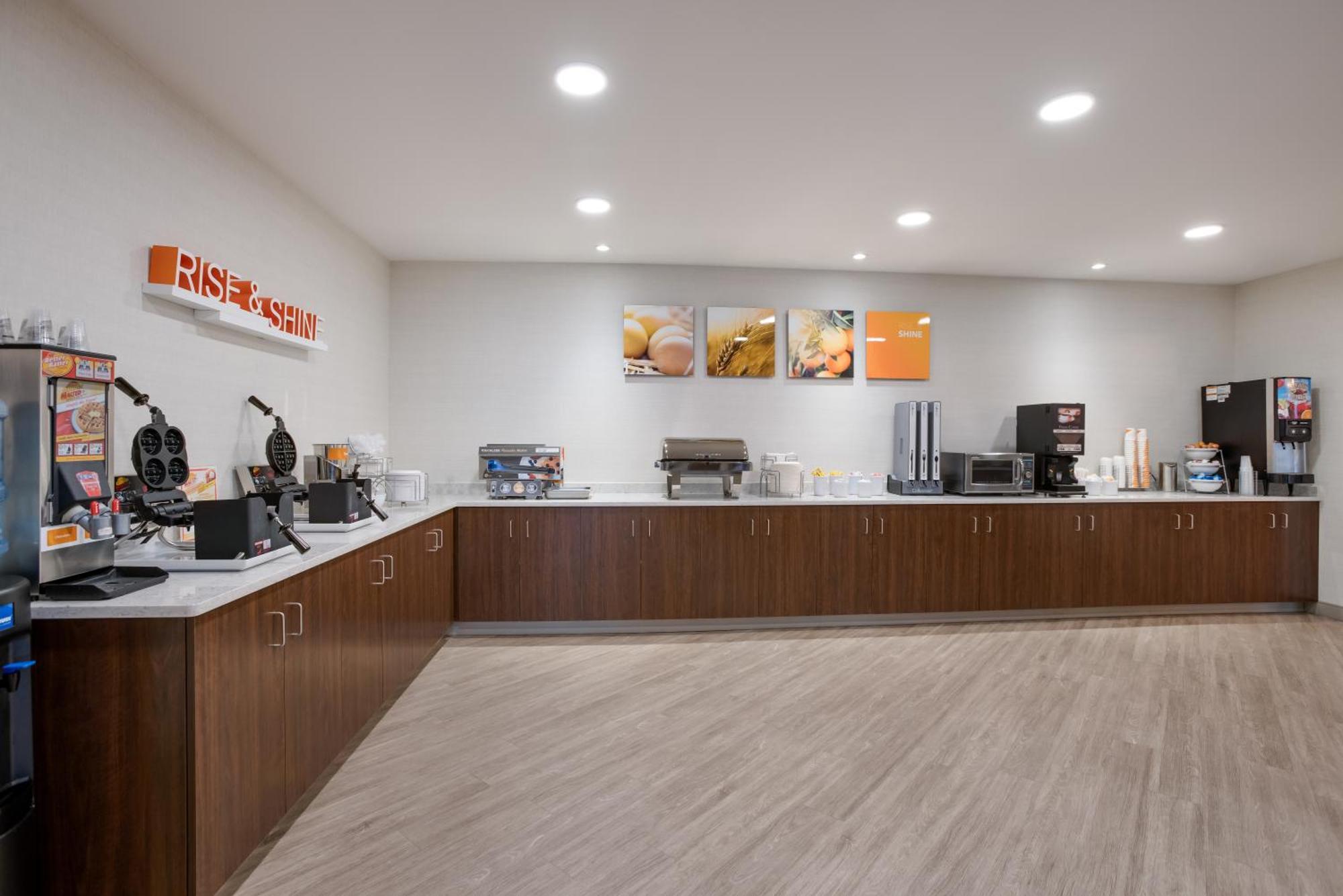 Comfort Inn & Suites เกย์ลอร์ด ภายนอก รูปภาพ